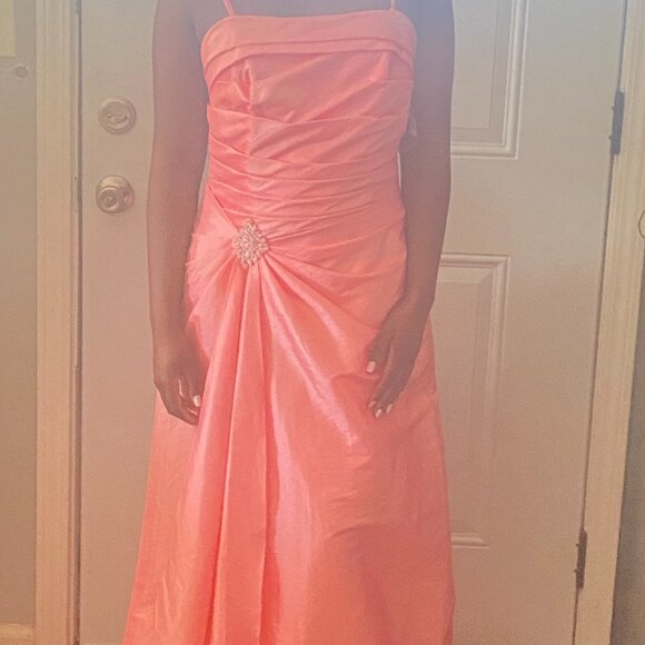 Formal Gown with Spaghetti Straps - Picture 2 of 2